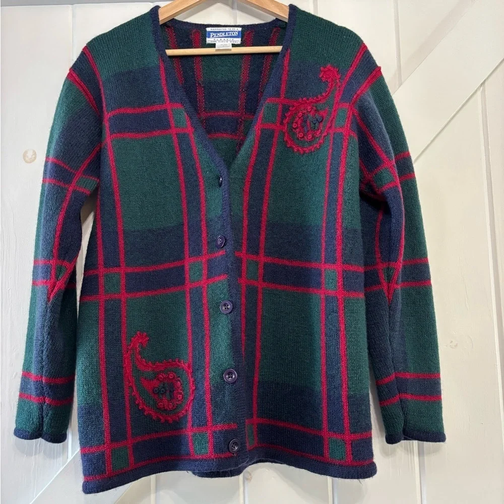 Pendelton Wool Cardigan Embroidered Plaid Green Red Navy Classic Winter Cozy L - Picture 3 of 8